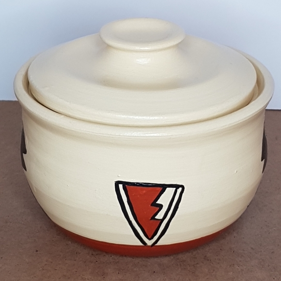 Hand Painted Pottery Bowl with Lid - Picture 2 of 7